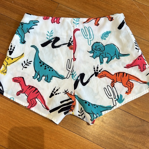 Zaful Dinosaur Hotpants - Picture 2 of 6